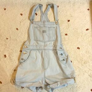 Levi’s short alls